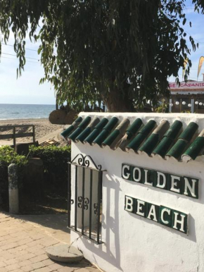 Гостиница Golden Beach  Марбелья